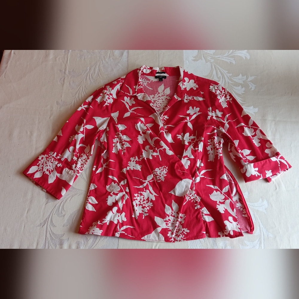 Talbots petites Red Patterned 3/4 Sleeved  stretch Top size 14p